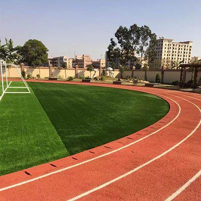 在校園鋪設(shè)塑膠跑道應(yīng)該達到什么規(guī)范